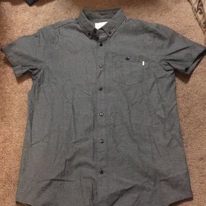 men's active button up